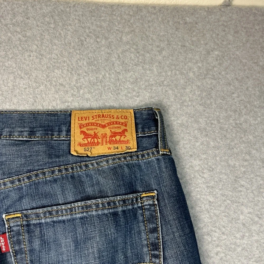 Levis Jeans Mens 34x30 (Fit 36x30) Blue 527 Bootcut Western Cowboy Denim Medium